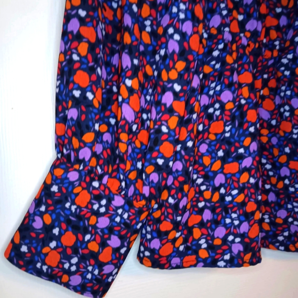Halogen Splash Patterned Long Sleeve High Neck Blouse - Picture 6 of 7